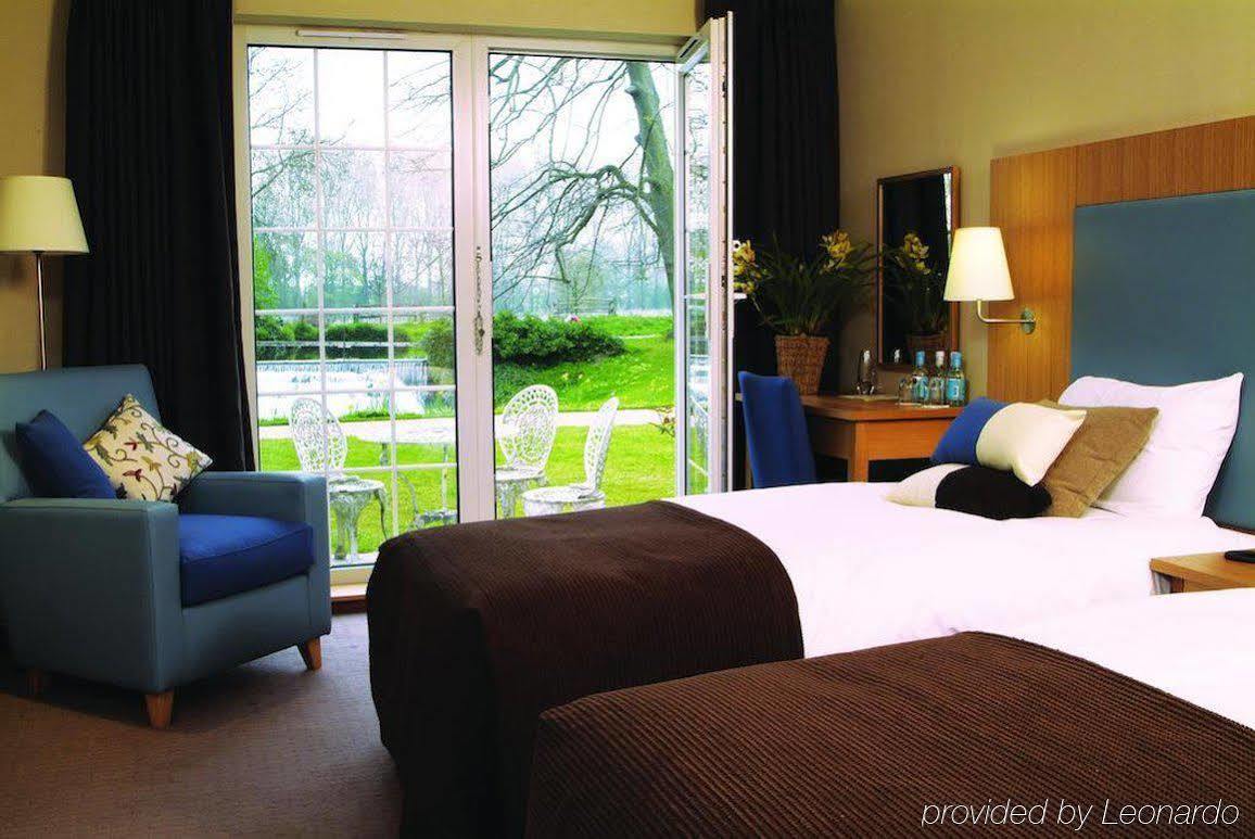 Champneys Henlow Экстерьер фото