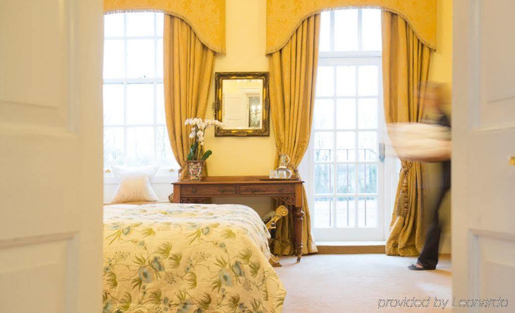 Champneys Henlow Экстерьер фото