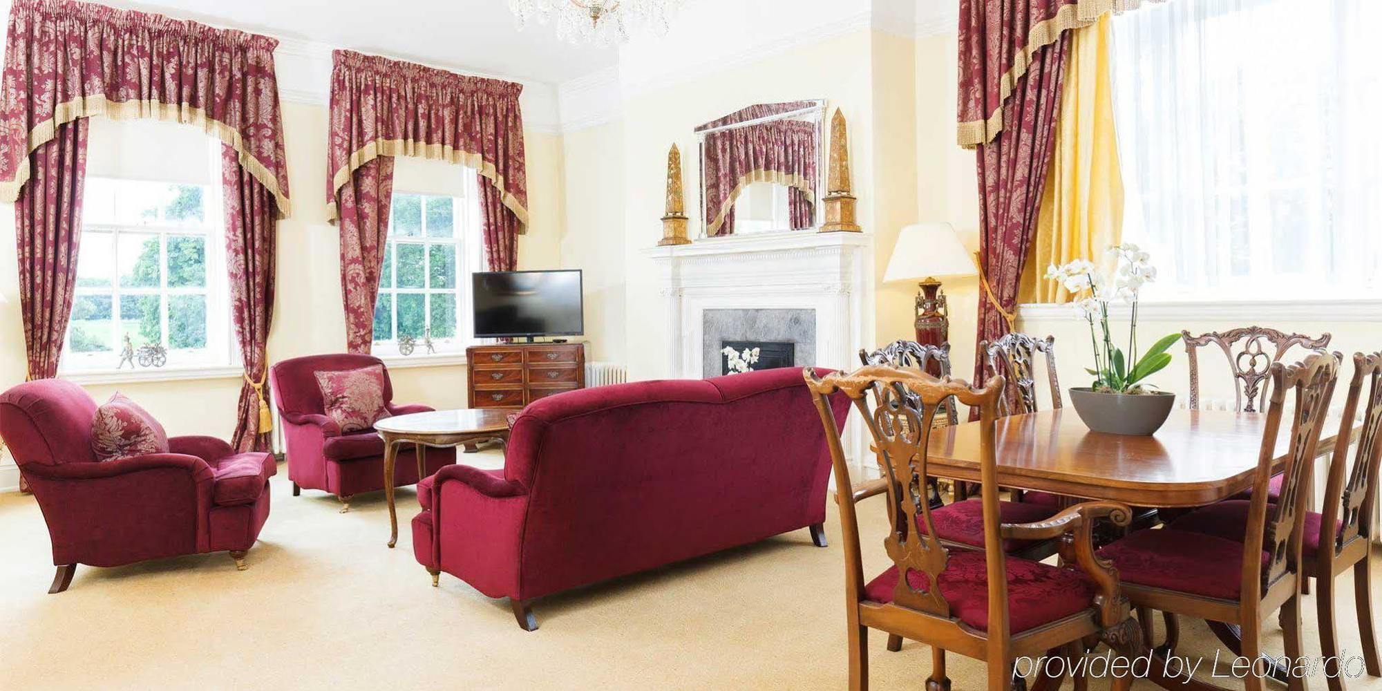 Champneys Henlow Экстерьер фото